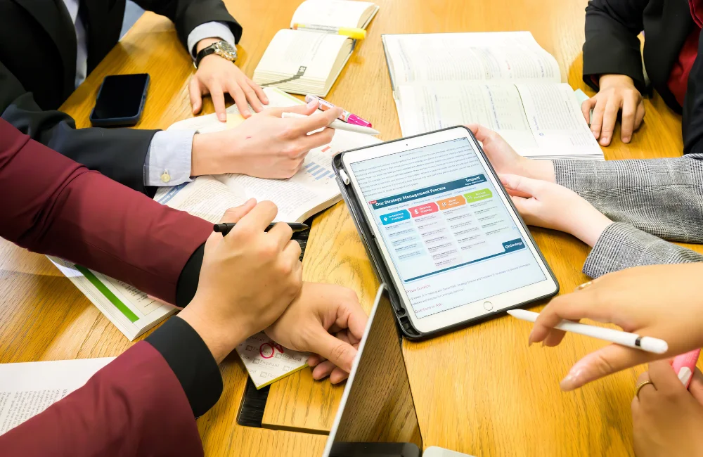 คณะบริหารธุรกิจเรียนอะไรบ้าง? พร้อมแนะนำสาขาน่าสนใจที่แสตมฟอร์ด