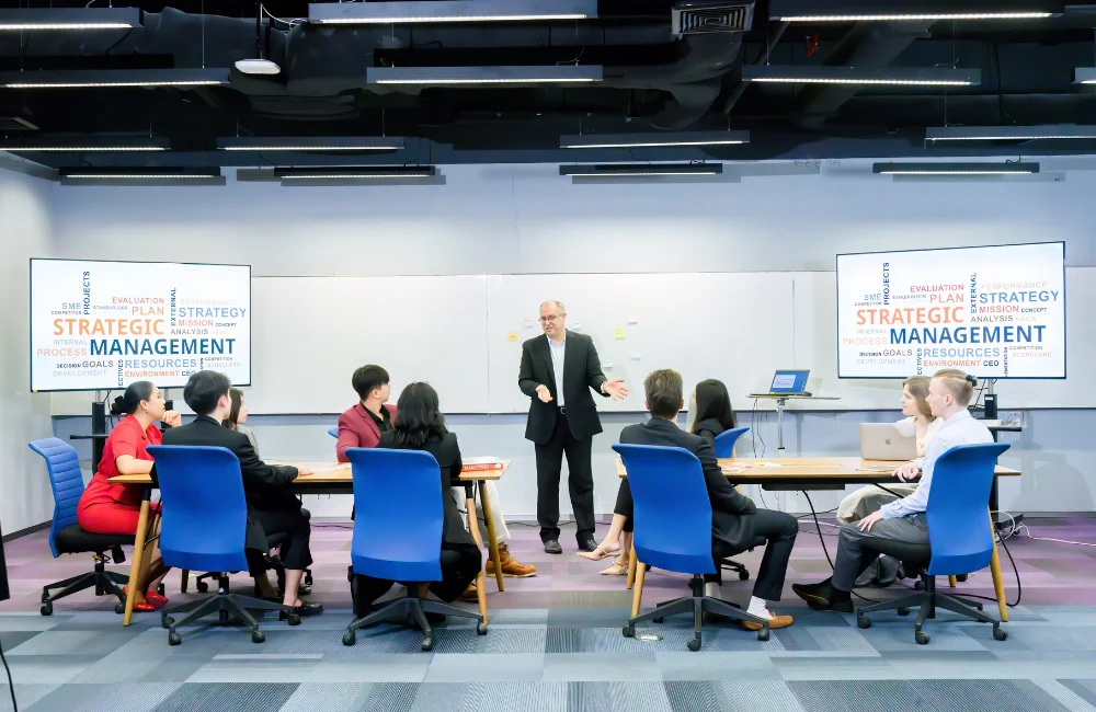 &lt;strong&gt;ต่อ ป.โท &lt;/strong&gt;&lt;strong&gt;เรียนไปด้วยทำงานไปด้วย&lt;/strong&gt;&lt;strong&gt; ทำได้ไม่ยากอย่างที่คิด!&lt;/strong&gt;